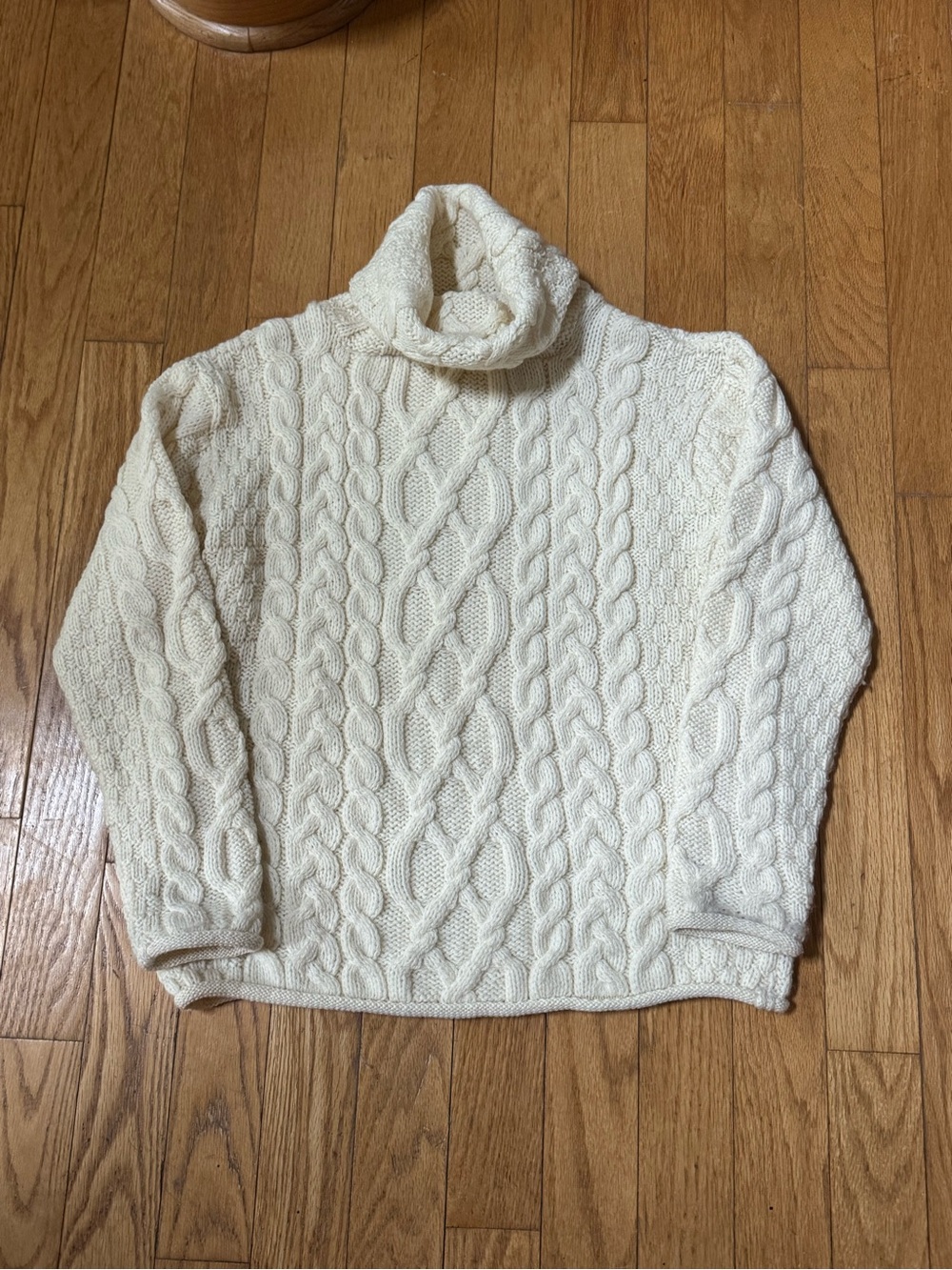 Aran Sweater Ireland Wool Cable Knit Fisherman Turtleneck Sweater XL New England